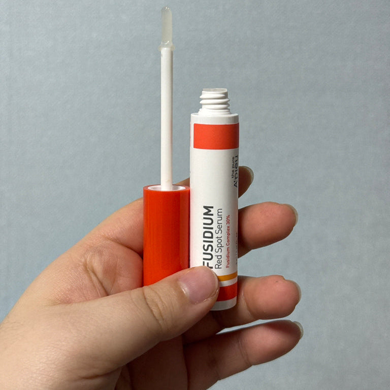 A'pieu Fusimium Red Spot Serum (8ml) Trouble Spot I Punktowe serum kojące na niedoskonałości i zaczerwienienia