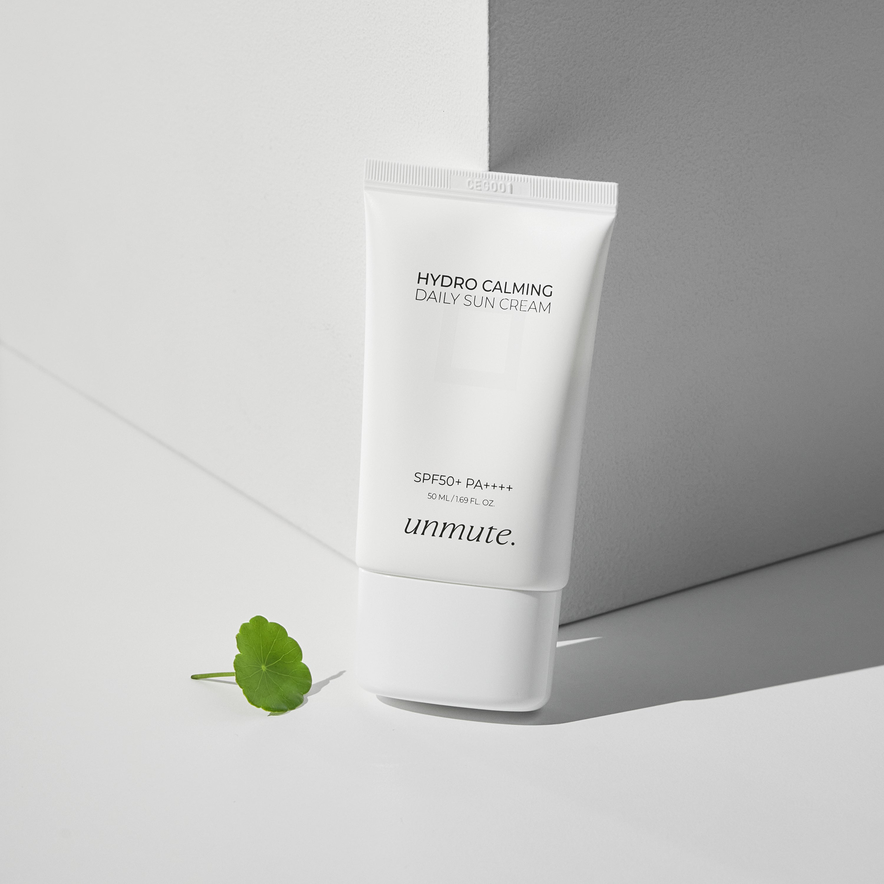UNMUTE Hydro Sun Cream SPF50+ I który przypomina mi moje niewinne licealne lata