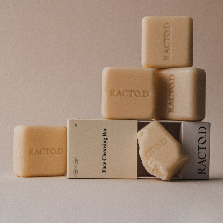 Racto.D Face Cleansing Bar No2 (85g) I Delikatna kostka oczyszczająca do twarzy z owsem